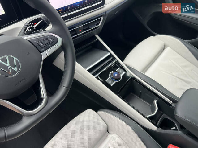 Білий Фольксваген Тігуан, об'ємом двигуна 2 л та пробігом 22 тис. км за 47900 $, фото 77 на Automoto.ua