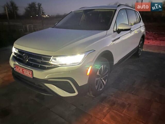 Белый Фольксваген Тигуан, объемом двигателя 2 л и пробегом 5 тыс. км за 24300 $, фото 40 на Automoto.ua