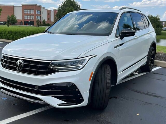 Белый Фольксваген Тигуан, объемом двигателя 2 л и пробегом 12 тыс. км за 14500 $, фото 2 на Automoto.ua