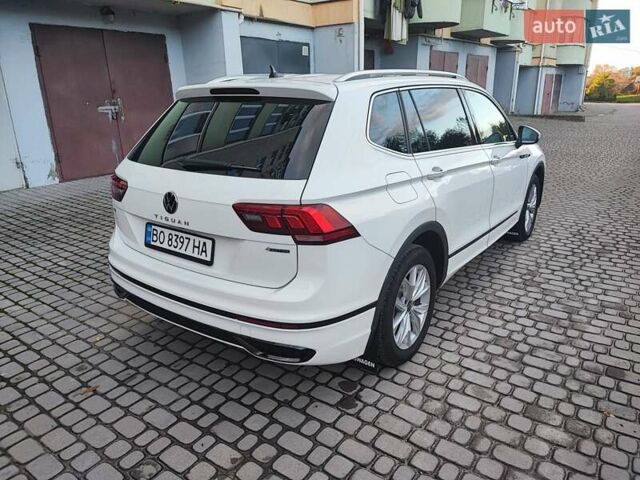 Белый Фольксваген Тигуан, объемом двигателя 1.98 л и пробегом 10 тыс. км за 28500 $, фото 11 на Automoto.ua