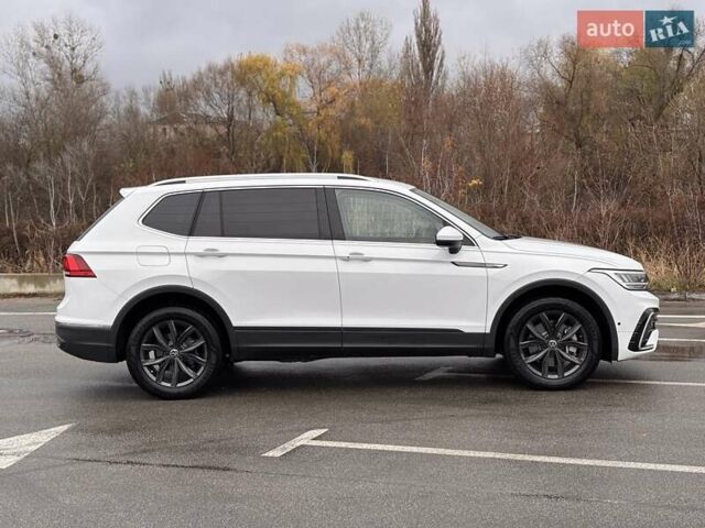 Білий Фольксваген Тігуан, об'ємом двигуна 1.98 л та пробігом 10 тис. км за 27000 $, фото 12 на Automoto.ua