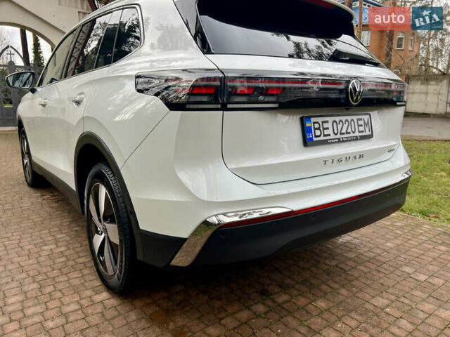 Білий Фольксваген Тігуан, об'ємом двигуна 2 л та пробігом 22 тис. км за 47900 $, фото 46 на Automoto.ua