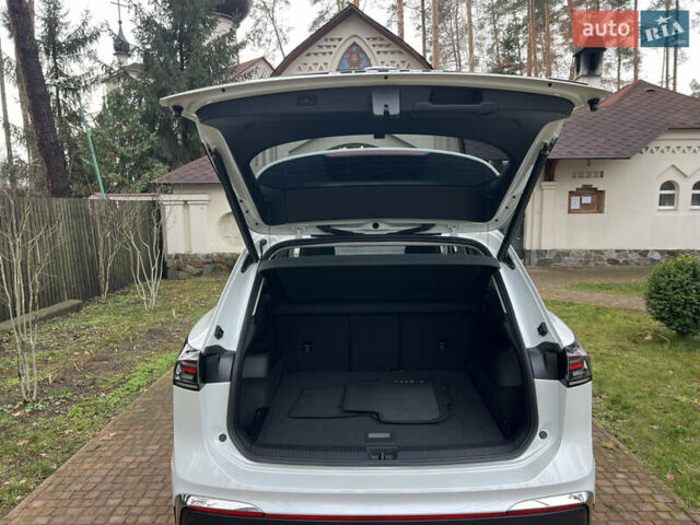 Білий Фольксваген Тігуан, об'ємом двигуна 2 л та пробігом 22 тис. км за 47900 $, фото 48 на Automoto.ua