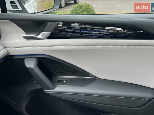 Білий Фольксваген Тігуан, об'ємом двигуна 2 л та пробігом 22 тис. км за 47900 $, фото 100 на Automoto.ua