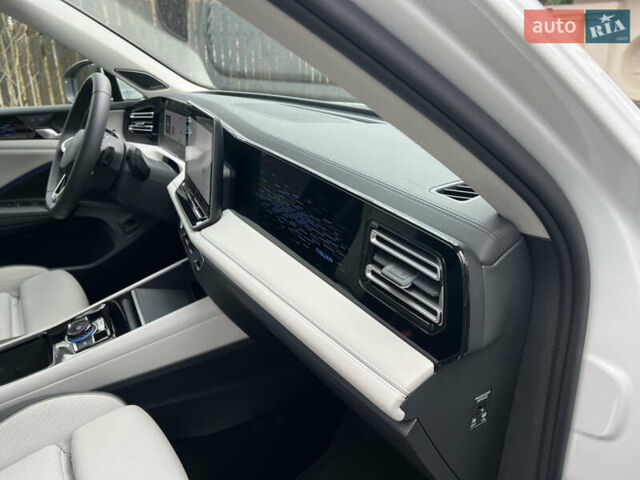 Білий Фольксваген Тігуан, об'ємом двигуна 2 л та пробігом 22 тис. км за 47900 $, фото 136 на Automoto.ua