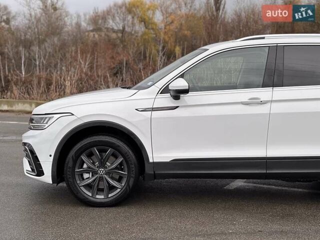 Білий Фольксваген Тігуан, об'ємом двигуна 1.98 л та пробігом 10 тис. км за 27000 $, фото 8 на Automoto.ua