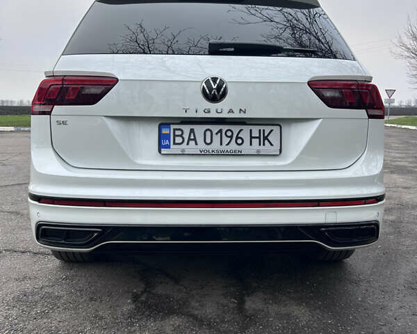 Белый Фольксваген Тигуан, объемом двигателя 1.98 л и пробегом 28 тыс. км за 28500 $, фото 8 на Automoto.ua