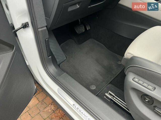 Білий Фольксваген Тігуан, об'ємом двигуна 2 л та пробігом 22 тис. км за 47900 $, фото 65 на Automoto.ua