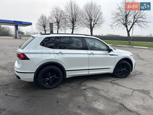 Белый Фольксваген Тигуан, объемом двигателя 1.98 л и пробегом 28 тыс. км за 28500 $, фото 6 на Automoto.ua