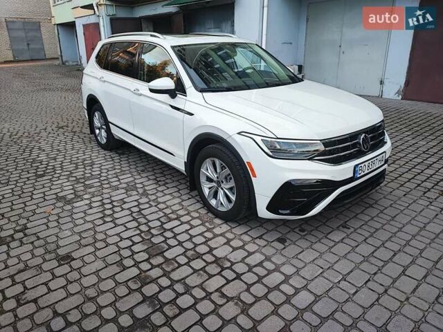 Белый Фольксваген Тигуан, объемом двигателя 1.98 л и пробегом 10 тыс. км за 28500 $, фото 3 на Automoto.ua