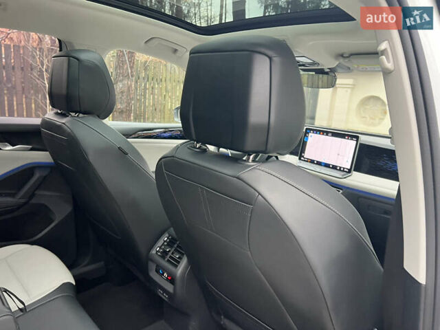 Білий Фольксваген Тігуан, об'ємом двигуна 2 л та пробігом 22 тис. км за 47900 $, фото 128 на Automoto.ua