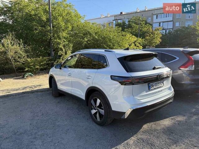 Белый Фольксваген Тигуан, объемом двигателя 1.97 л и пробегом 22 тыс. км за 45800 $, фото 2 на Automoto.ua