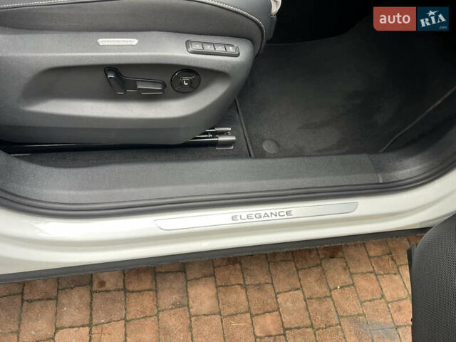 Білий Фольксваген Тігуан, об'ємом двигуна 2 л та пробігом 22 тис. км за 47900 $, фото 138 на Automoto.ua