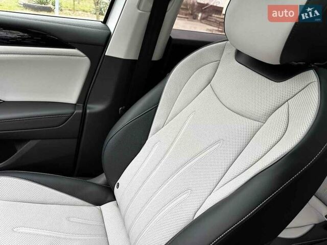 Белый Фольксваген Тигуан, объемом двигателя 1.97 л и пробегом 22 тыс. км за 45800 $, фото 5 на Automoto.ua