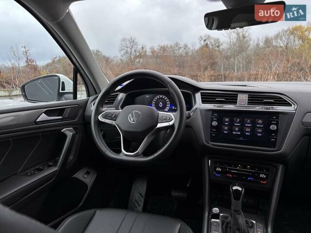 Білий Фольксваген Тігуан, об'ємом двигуна 1.98 л та пробігом 10 тис. км за 27000 $, фото 18 на Automoto.ua