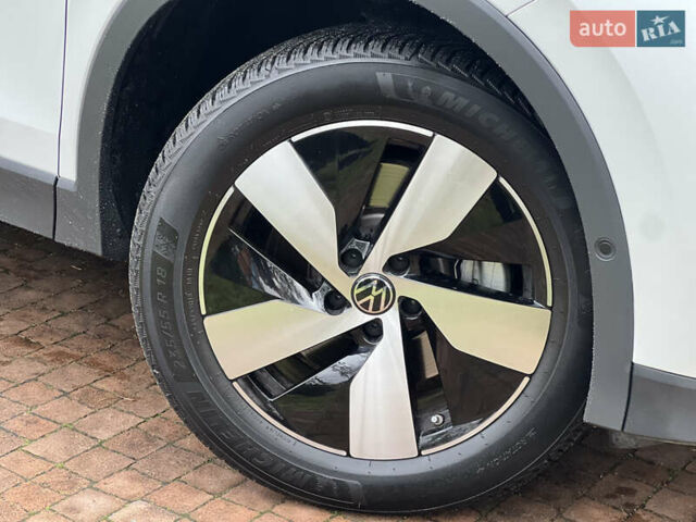 Білий Фольксваген Тігуан, об'ємом двигуна 2 л та пробігом 22 тис. км за 47900 $, фото 12 на Automoto.ua