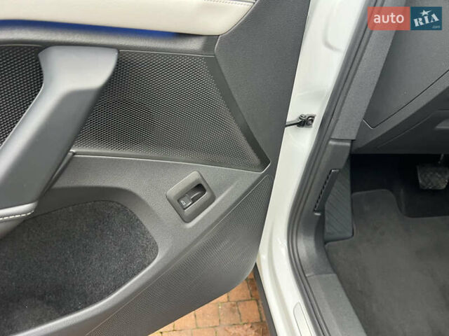 Білий Фольксваген Тігуан, об'ємом двигуна 2 л та пробігом 22 тис. км за 47900 $, фото 61 на Automoto.ua