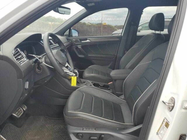 Белый Фольксваген Тигуан, объемом двигателя 2 л и пробегом 11 тыс. км за 8300 $, фото 6 на Automoto.ua