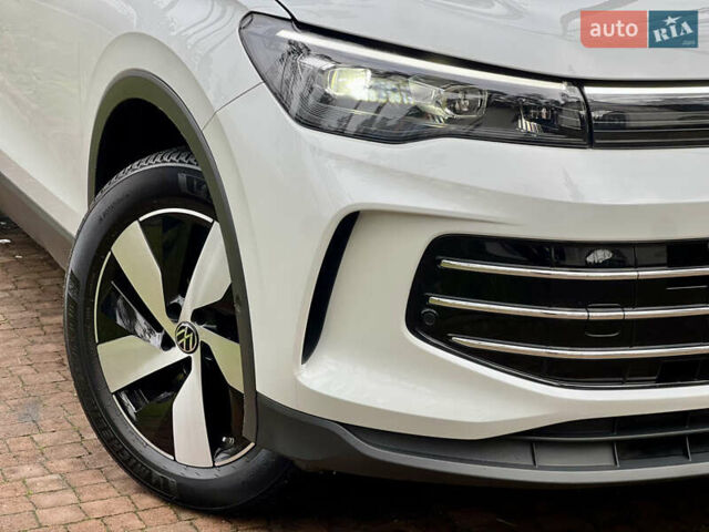 Білий Фольксваген Тігуан, об'ємом двигуна 2 л та пробігом 22 тис. км за 47900 $, фото 10 на Automoto.ua