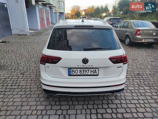 Белый Фольксваген Тигуан, объемом двигателя 1.98 л и пробегом 10 тыс. км за 28500 $, фото 4 на Automoto.ua