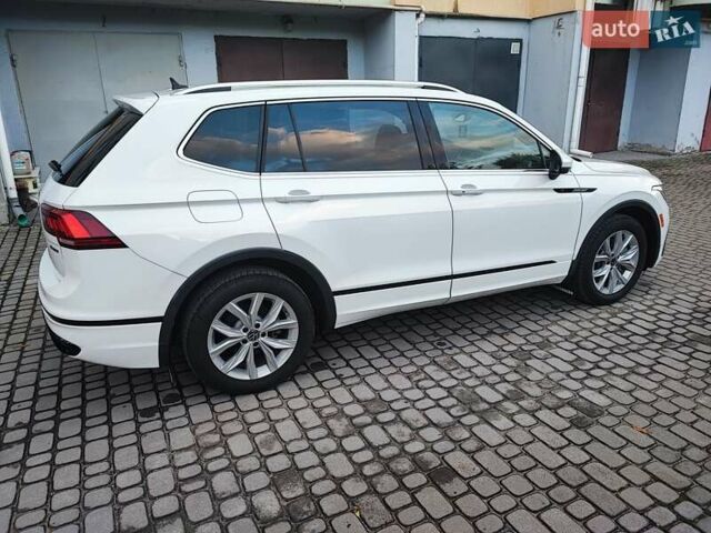 Белый Фольксваген Тигуан, объемом двигателя 1.98 л и пробегом 10 тыс. км за 28500 $, фото 6 на Automoto.ua