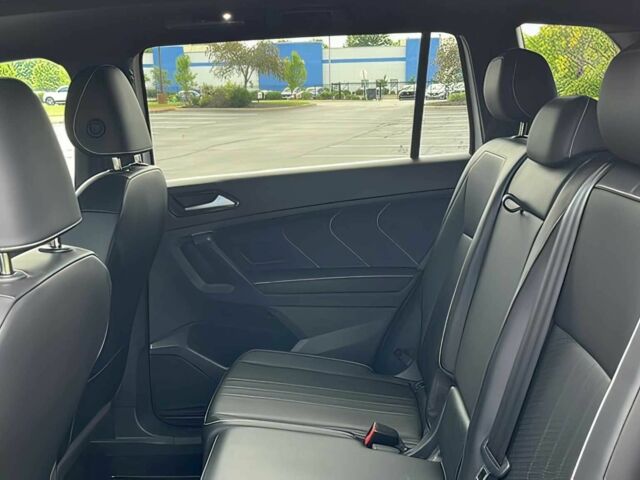 Белый Фольксваген Тигуан, объемом двигателя 2 л и пробегом 12 тыс. км за 14500 $, фото 11 на Automoto.ua