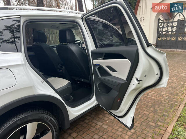 Білий Фольксваген Тігуан, об'ємом двигуна 2 л та пробігом 22 тис. км за 47900 $, фото 122 на Automoto.ua