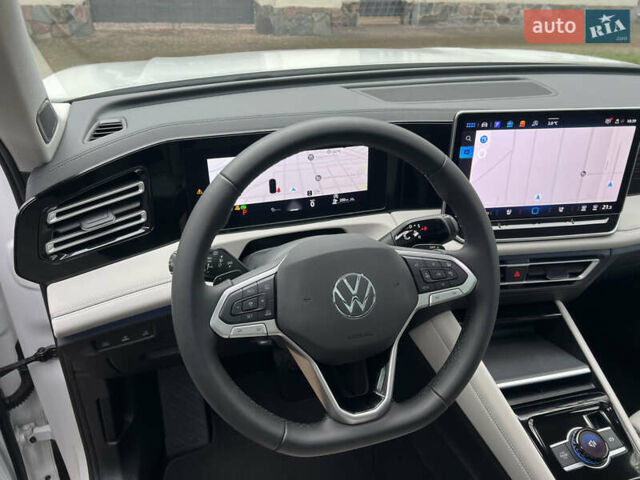 Білий Фольксваген Тігуан, об'ємом двигуна 2 л та пробігом 22 тис. км за 47900 $, фото 76 на Automoto.ua