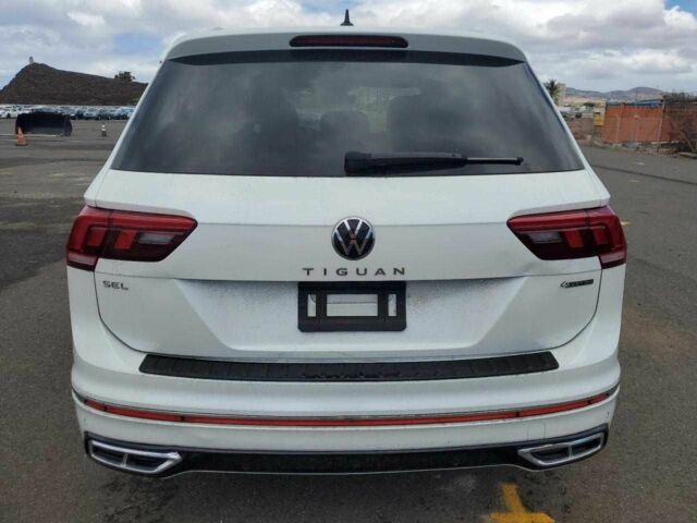 Белый Фольксваген Тигуан, объемом двигателя 2 л и пробегом 11 тыс. км за 8300 $, фото 5 на Automoto.ua