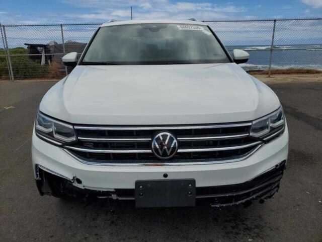 Белый Фольксваген Тигуан, объемом двигателя 2 л и пробегом 11 тыс. км за 8300 $, фото 4 на Automoto.ua