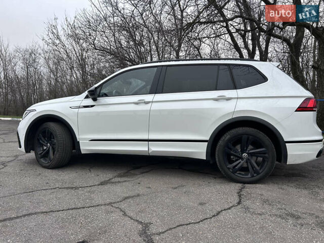 Белый Фольксваген Тигуан, объемом двигателя 1.98 л и пробегом 28 тыс. км за 28500 $, фото 12 на Automoto.ua