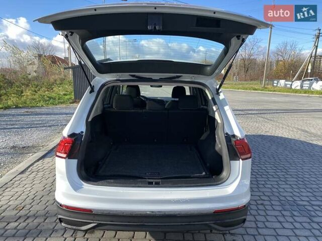 Белый Фольксваген Тигуан, объемом двигателя 2 л и пробегом 5 тыс. км за 24300 $, фото 20 на Automoto.ua