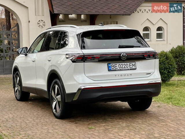Білий Фольксваген Тігуан, об'ємом двигуна 2 л та пробігом 22 тис. км за 47900 $, фото 30 на Automoto.ua