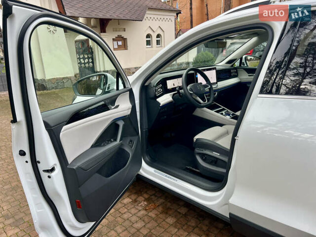 Білий Фольксваген Тігуан, об'ємом двигуна 2 л та пробігом 22 тис. км за 47900 $, фото 56 на Automoto.ua