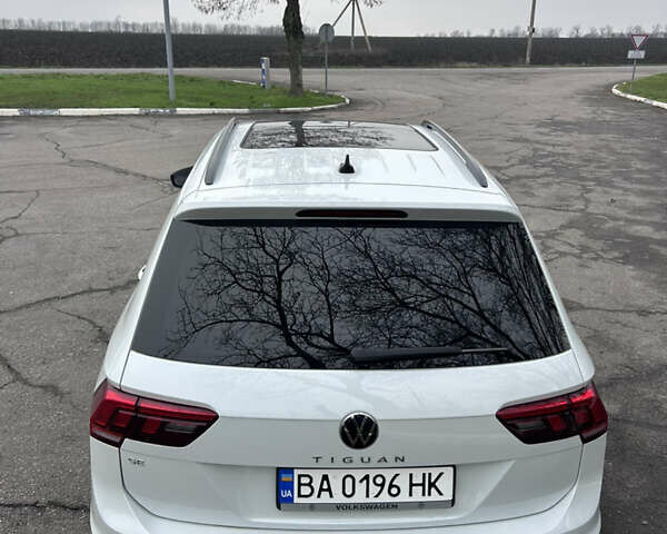 Белый Фольксваген Тигуан, объемом двигателя 1.98 л и пробегом 28 тыс. км за 28500 $, фото 9 на Automoto.ua