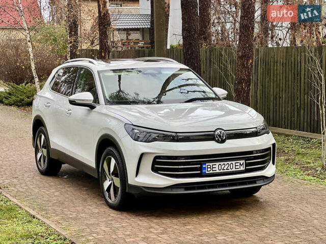 Білий Фольксваген Тігуан, об'ємом двигуна 2 л та пробігом 22 тис. км за 47900 $, фото 23 на Automoto.ua