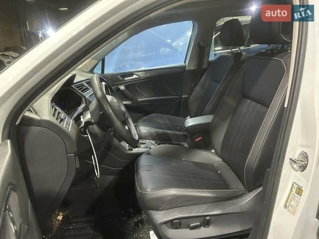 Белый Фольксваген Тигуан, объемом двигателя 1.98 л и пробегом 38 тыс. км за 22999 $, фото 10 на Automoto.ua