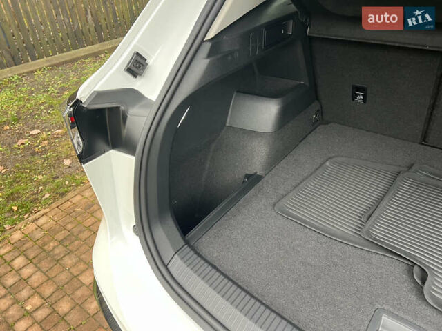 Білий Фольксваген Тігуан, об'ємом двигуна 2 л та пробігом 22 тис. км за 47900 $, фото 51 на Automoto.ua