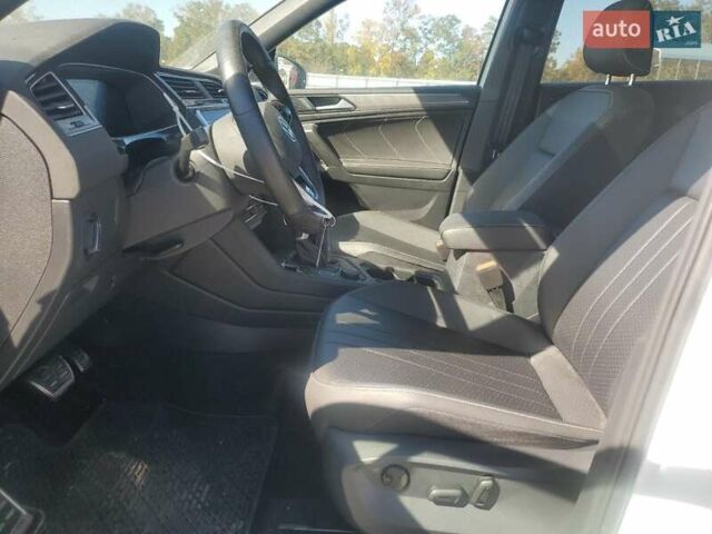 Білий Фольксваген Тігуан, об'ємом двигуна 1.98 л та пробігом 22 тис. км за 9000 $, фото 6 на Automoto.ua