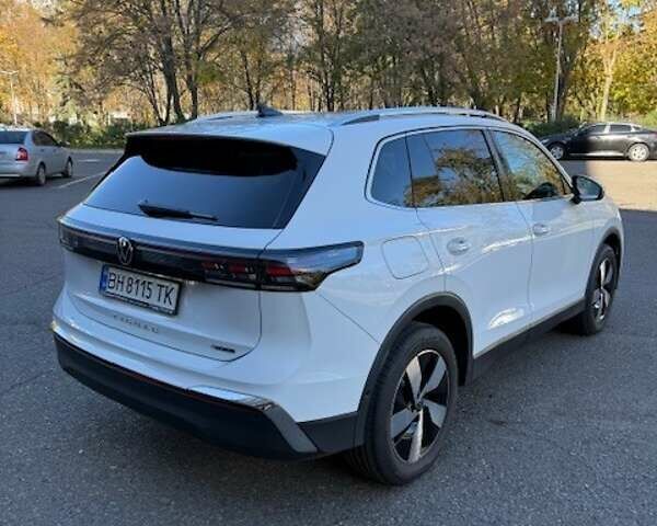 Білий Фольксваген Тігуан, об'ємом двигуна 1.97 л та пробігом 3 тис. км за 47500 $, фото 4 на Automoto.ua
