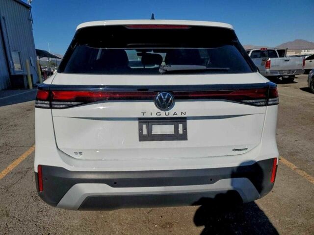 Белый Фольксваген Тигуан, объемом двигателя 2 л и пробегом 1 тыс. км за 13500 $, фото 5 на Automoto.ua