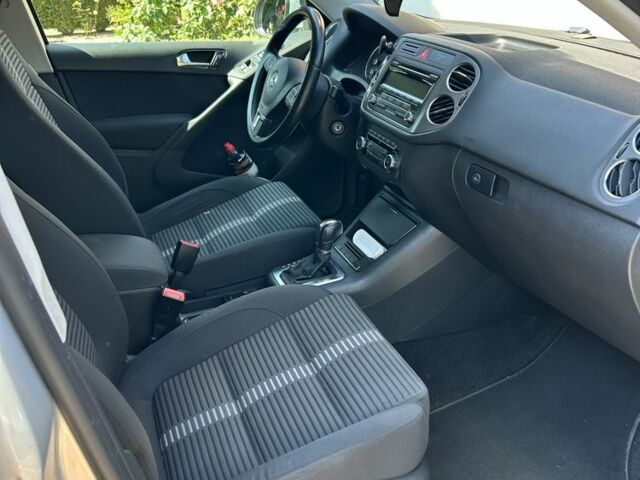 Бежевий Фольксваген Тігуан, об'ємом двигуна 2 л та пробігом 193 тис. км за 12300 $, фото 7 на Automoto.ua