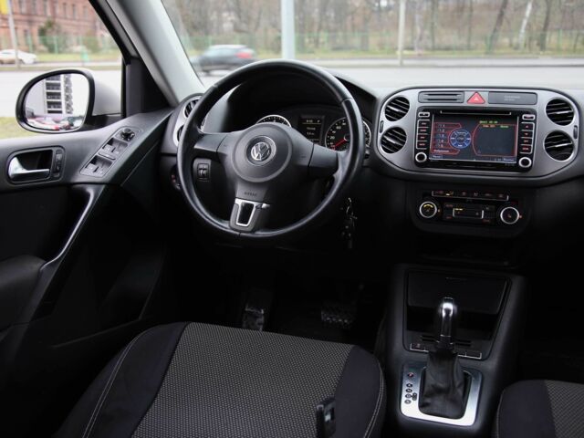 Бежевый Фольксваген Тигуан, объемом двигателя 2 л и пробегом 152 тыс. км за 10500 $, фото 10 на Automoto.ua