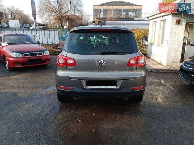 Бежевый Фольксваген Тигуан, объемом двигателя 1.98 л и пробегом 222 тыс. км за 10700 $, фото 7 на Automoto.ua