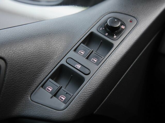 Бежевый Фольксваген Тигуан, объемом двигателя 2 л и пробегом 152 тыс. км за 10500 $, фото 19 на Automoto.ua