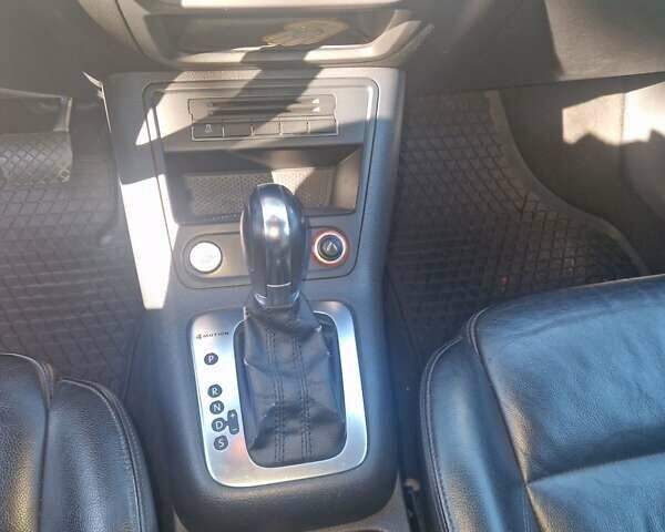 Бежевый Фольксваген Тигуан, объемом двигателя 1.97 л и пробегом 122 тыс. км за 14000 $, фото 15 на Automoto.ua