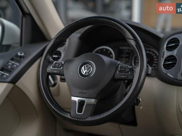 Бежевый Фольксваген Тигуан, объемом двигателя 1.98 л и пробегом 197 тыс. км за 12300 $, фото 17 на Automoto.ua