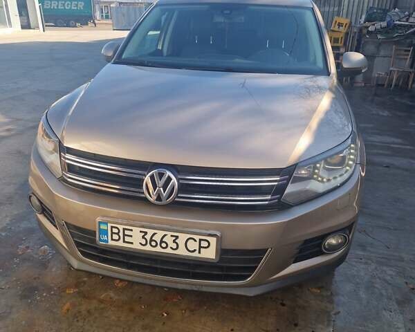 Бежевый Фольксваген Тигуан, объемом двигателя 1.97 л и пробегом 122 тыс. км за 14000 $, фото 4 на Automoto.ua
