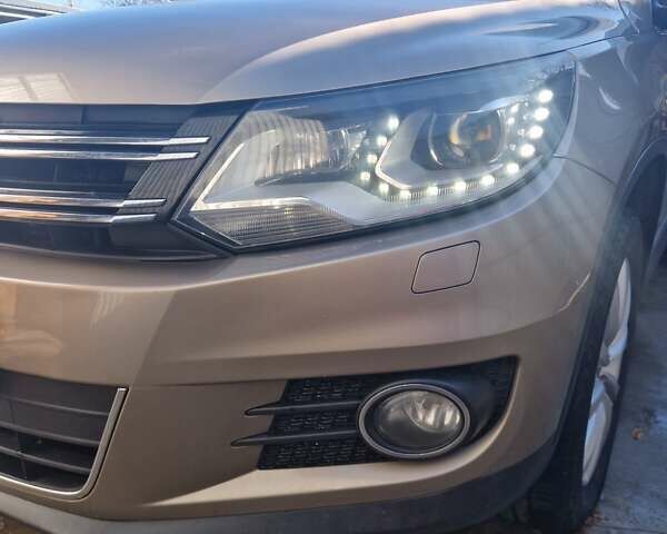 Бежевый Фольксваген Тигуан, объемом двигателя 1.97 л и пробегом 122 тыс. км за 14000 $, фото 38 на Automoto.ua
