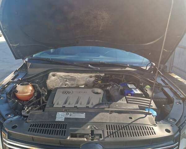 Бежевый Фольксваген Тигуан, объемом двигателя 1.97 л и пробегом 122 тыс. км за 14000 $, фото 39 на Automoto.ua